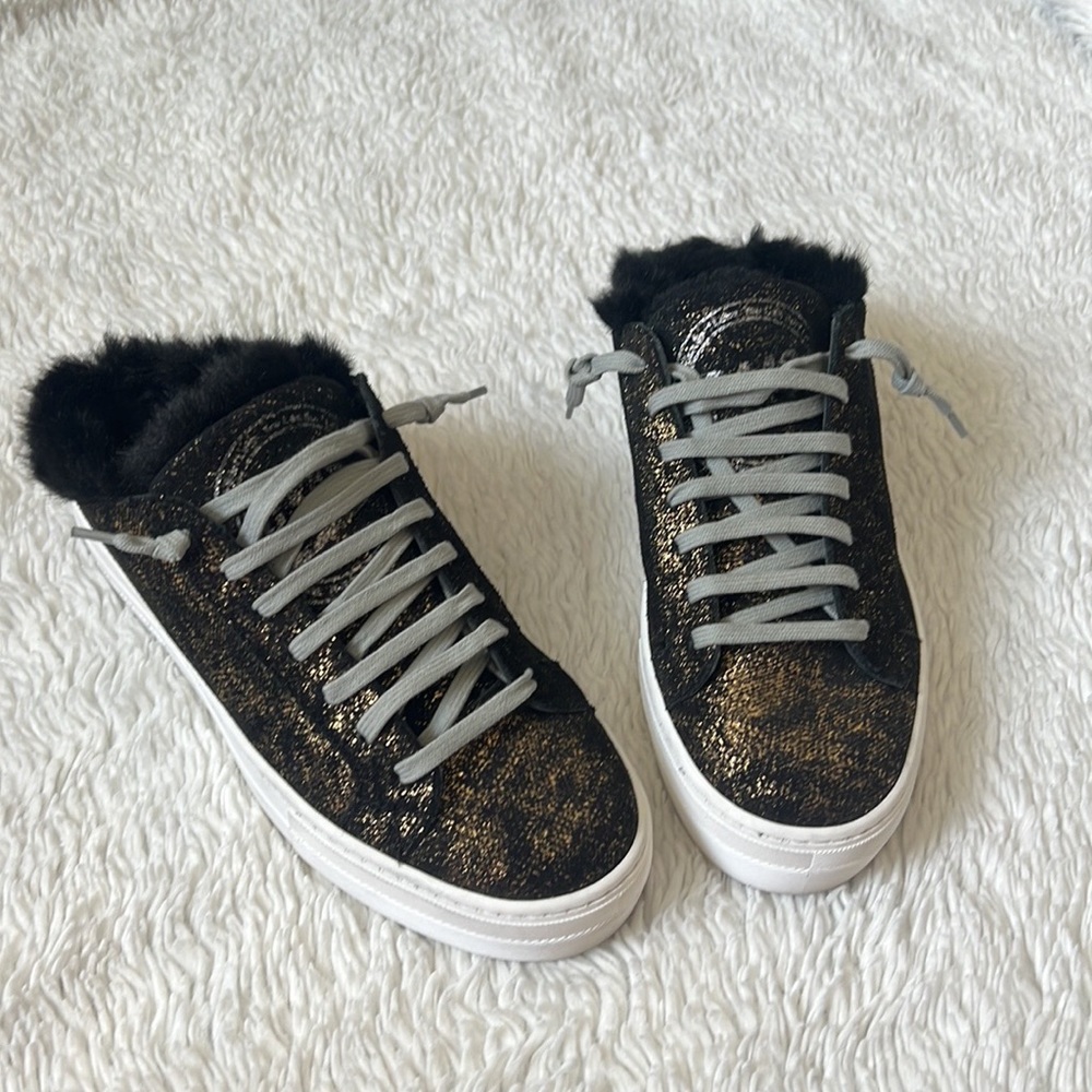 P448 Clara Metallic faux fur platform slip on sneakers